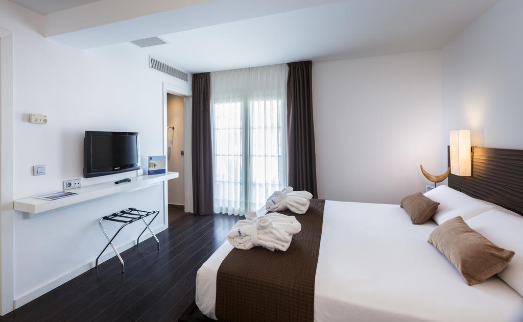 OCCIDENTAL SANTA CRUZ CONTEMPORÁNEO