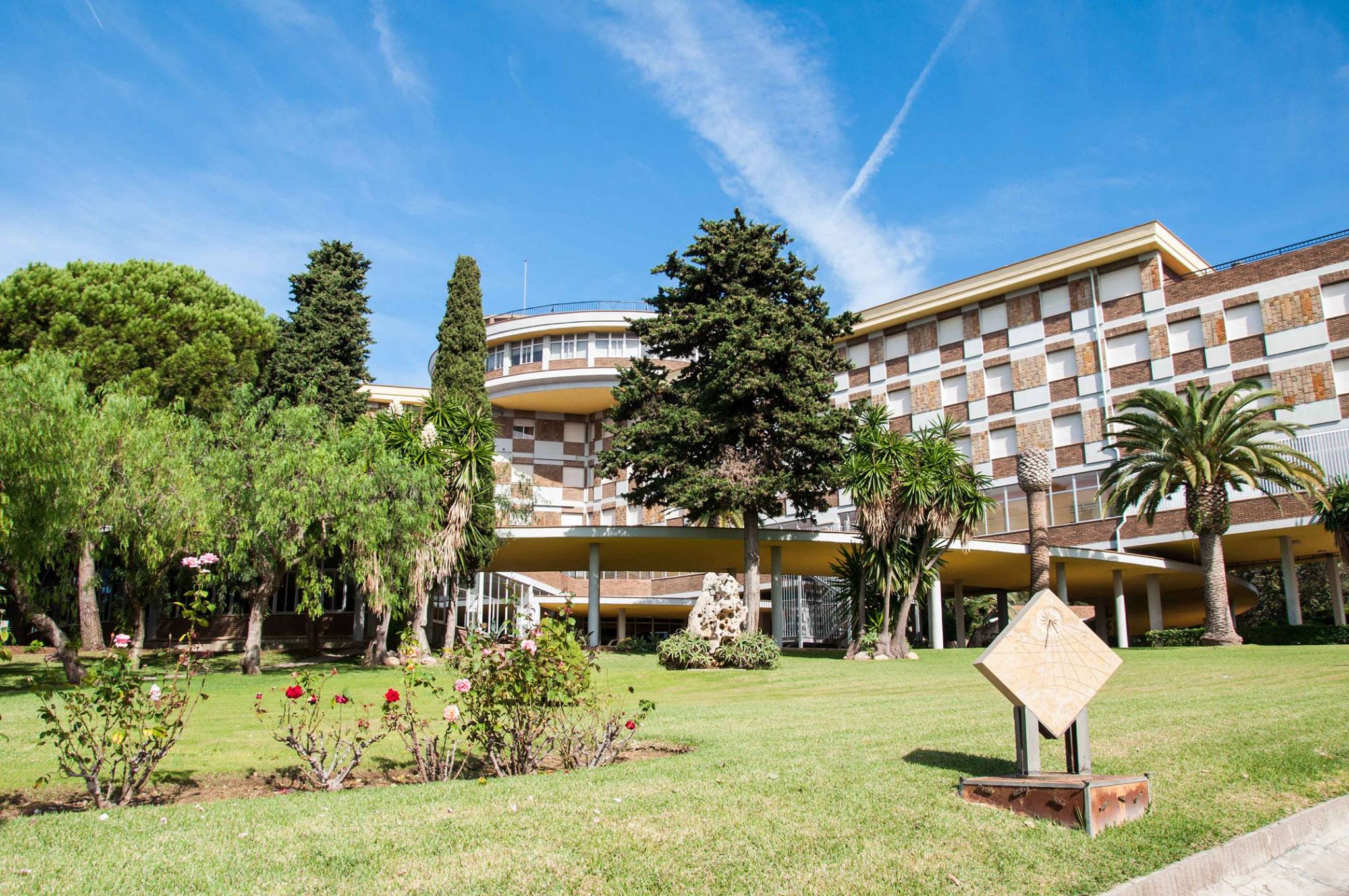 RESIDENCIA UNIVERSITARIA